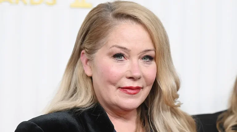 Christina Applegate Net Worth: Discover Her Wealth Today!