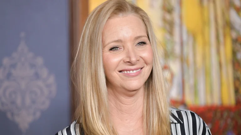 Lisa Kudrow Net Worth: A Look at Her $130 Million Fortune